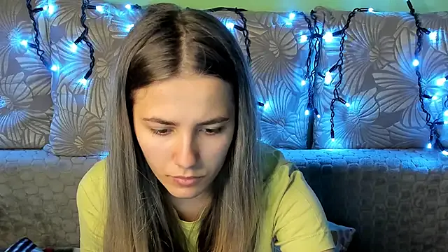 MaggieCake from StripChat is Freechat