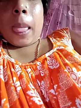Magic-heart1 from StripChat is Freechat