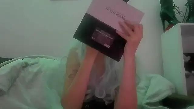 MaitresseMermaid from StripChat is Freechat