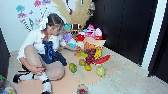 Girls: try live performances with matured performers, from dancing to quirks, in a variety of beautiful sex cams.