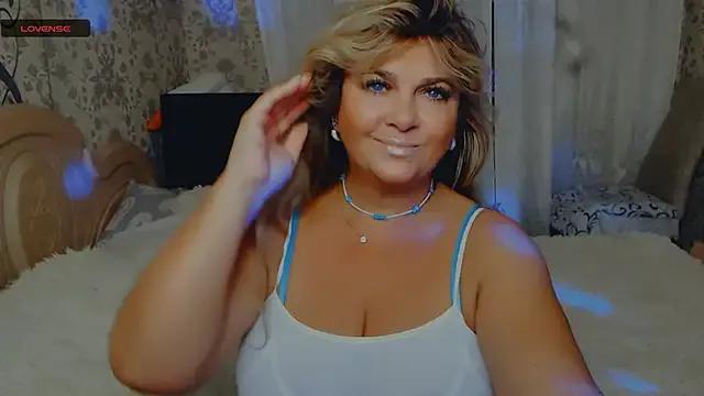 Malena_Mi from StripChat is Freechat