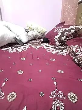 Mama_Queen_ from StripChat is Freechat