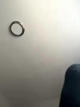 MandingoSlinging from StripChat is Freechat