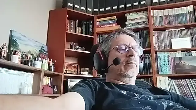 Girls: try live performances with matured performers, from dancing to quirks, in a variety of beautiful sex cams.