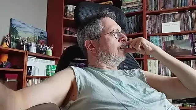 Girls: try live performances with matured performers, from dancing to quirks, in a variety of beautiful sex cams.