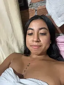 mara_rosseX from StripChat is Freechat