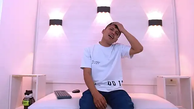 marcus_hans_ from StripChat is Freechat