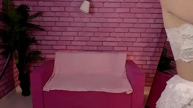 Girls: try live performances with matured performers, from dancing to quirks, in a variety of beautiful sex cams.