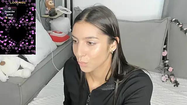 Girls: try live performances with matured performers, from dancing to quirks, in a variety of beautiful sex cams.