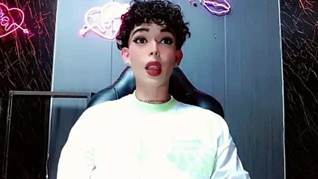 Marian_LV from StripChat is Freechat