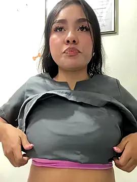 Mariaotalvaro from StripChat is Freechat