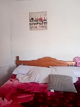 Mariapaula88 from StripChat is Freechat