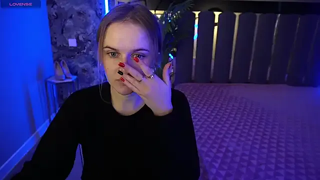 Girls: try live performances with matured performers, from dancing to quirks, in a variety of beautiful sex cams.