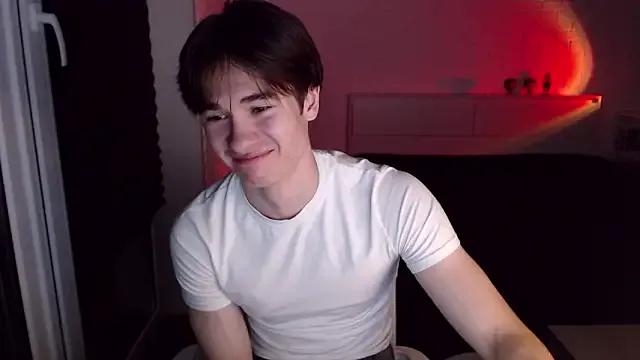 MarkusDean from StripChat is Freechat