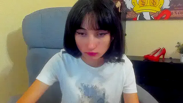 Marri-Stella from StripChat is Freechat