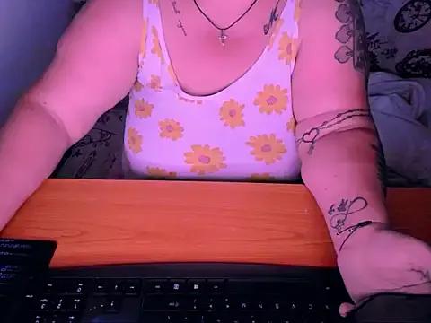 Marryllunax from StripChat is Freechat