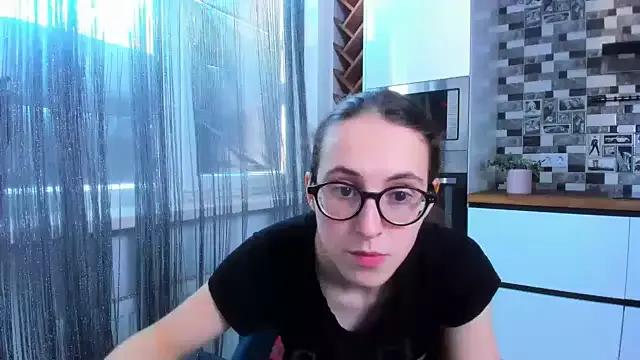 Girls: try live performances with matured performers, from dancing to quirks, in a variety of beautiful sex cams.