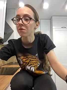 MartiniiSelenna from StripChat is Freechat