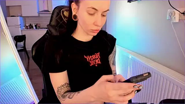 Girls: try live performances with matured performers, from dancing to quirks, in a variety of beautiful sex cams.