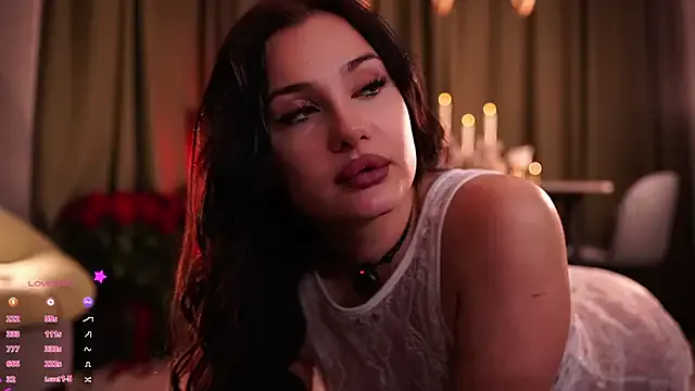 MaryHols from StripChat is Freechat