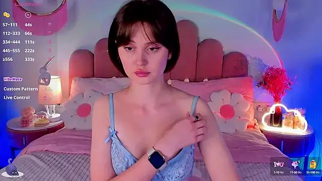 MaryLew from StripChat is Freechat