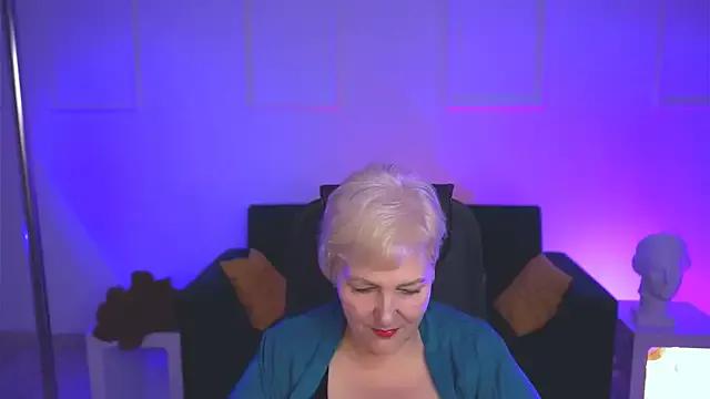 MaryMogan from StripChat is Freechat