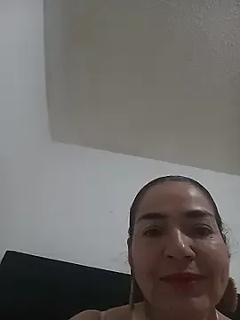 MaryRoze_ from StripChat is Freechat