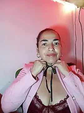 MaryRoze_ from StripChat is Freechat