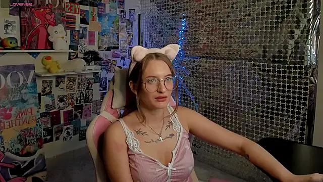 Maryyy_May from StripChat is Freechat