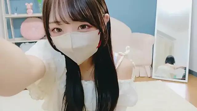 Mashiro-chan from StripChat is Freechat