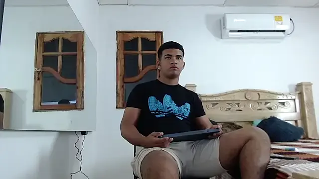 mathews___ from StripChat is Freechat