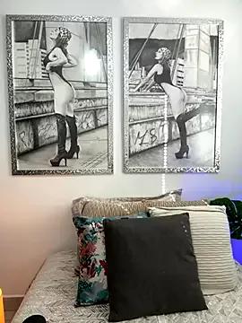 Girls: try live performances with matured performers, from dancing to quirks, in a variety of beautiful sex cams.