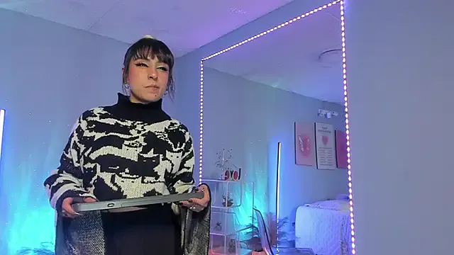 MaveParks_ from StripChat is Freechat