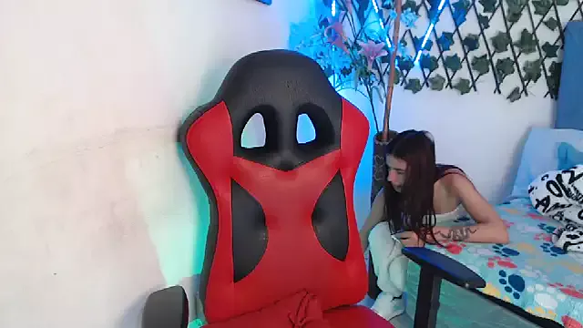 Girls: try live performances with matured performers, from dancing to quirks, in a variety of beautiful sex cams.