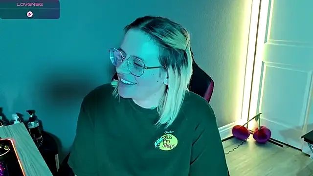 MAXXXTV on StripChat 