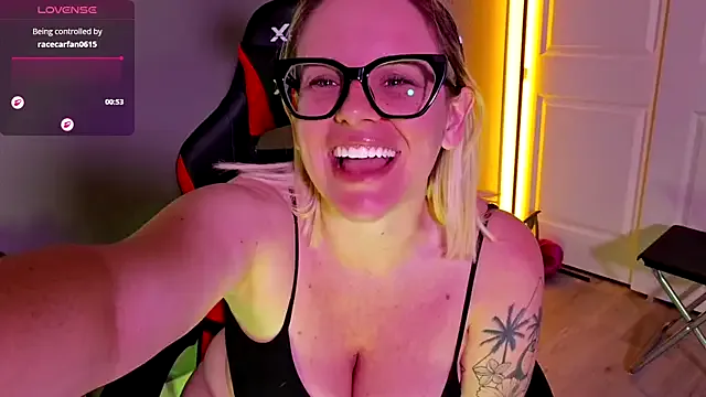 MAXXXTV on StripChat 