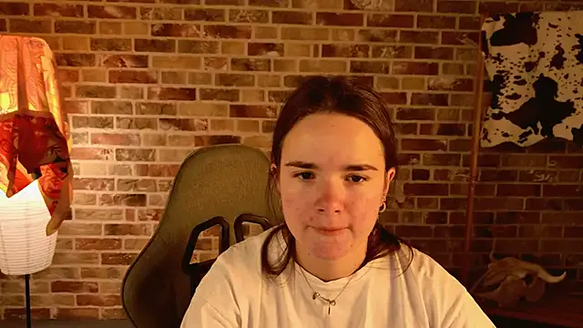 May_Bloom from StripChat is Freechat