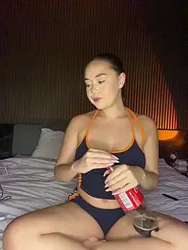 mayakitsune69 from StripChat is Freechat