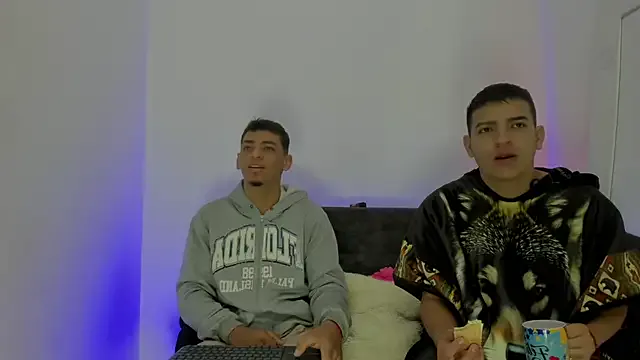 Girls: try live performances with matured performers, from dancing to quirks, in a variety of beautiful sex cams.