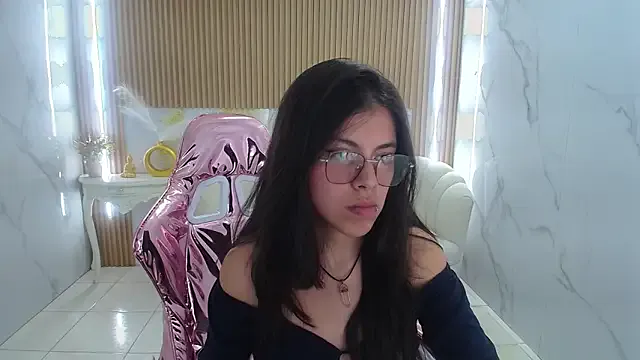medusa11_s from StripChat is Freechat