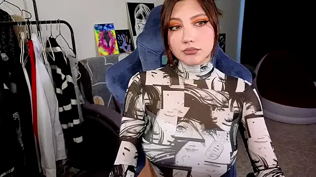 Girls: try live performances with matured performers, from dancing to quirks, in a variety of beautiful sex cams.