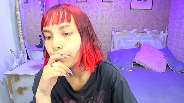 Megane_whitte from StripChat is Freechat