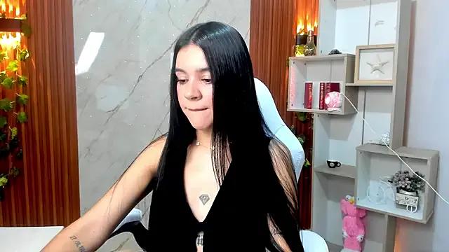 MeganLara from StripChat is Freechat