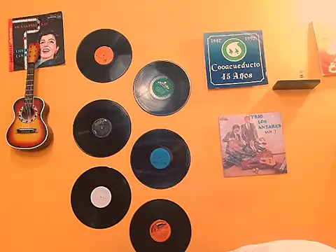 Girls: try live performances with matured performers, from dancing to quirks, in a variety of beautiful sex cams.