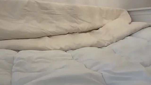 mel_suggarbaby from StripChat is Freechat