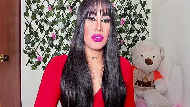 melani_ferraraa_ from StripChat is Freechat