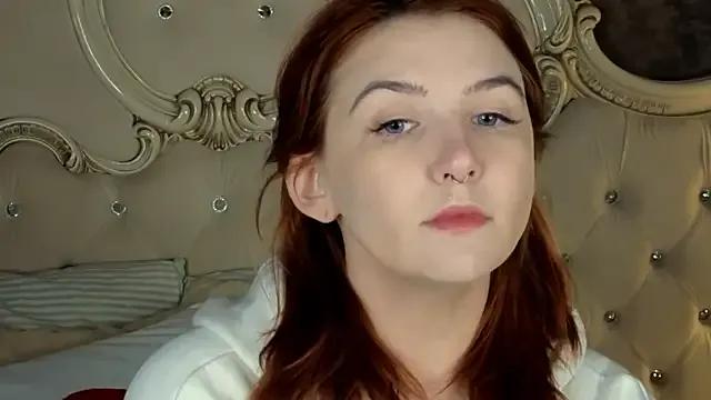 Melanie_Stoun from StripChat is Freechat