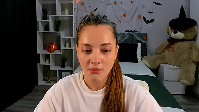 Girls: try live performances with matured performers, from dancing to quirks, in a variety of beautiful sex cams.