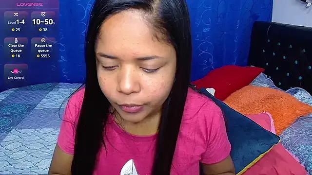 melikaronit2 from StripChat is Freechat