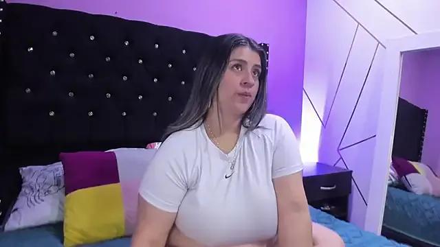 Girls: try live performances with matured performers, from dancing to quirks, in a variety of beautiful sex cams.